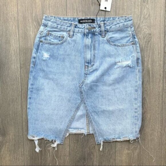 URBAN OUTFITTERS Neon Blonde Denim Jean Mini Skirt Distressed High Waist Sz 25 - Picture 3 of 16